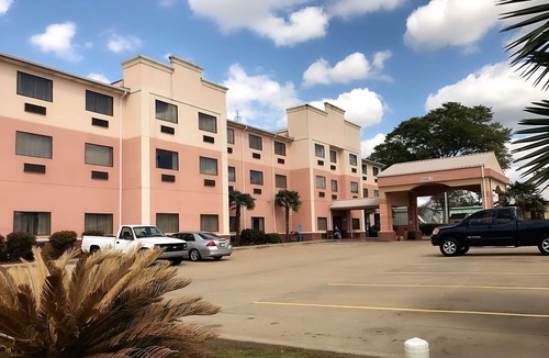 McComb Hotel | Baymont by Wyndham McComb