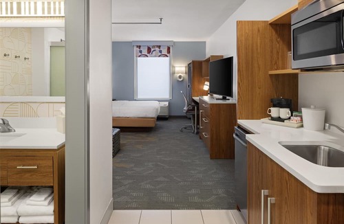 Roseville Hotel | Home2 Suites by Hilton Roseville Minneapolis