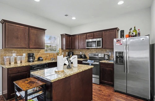 Hampton House | Peaceful&Spacious Retreat for the Whole Family